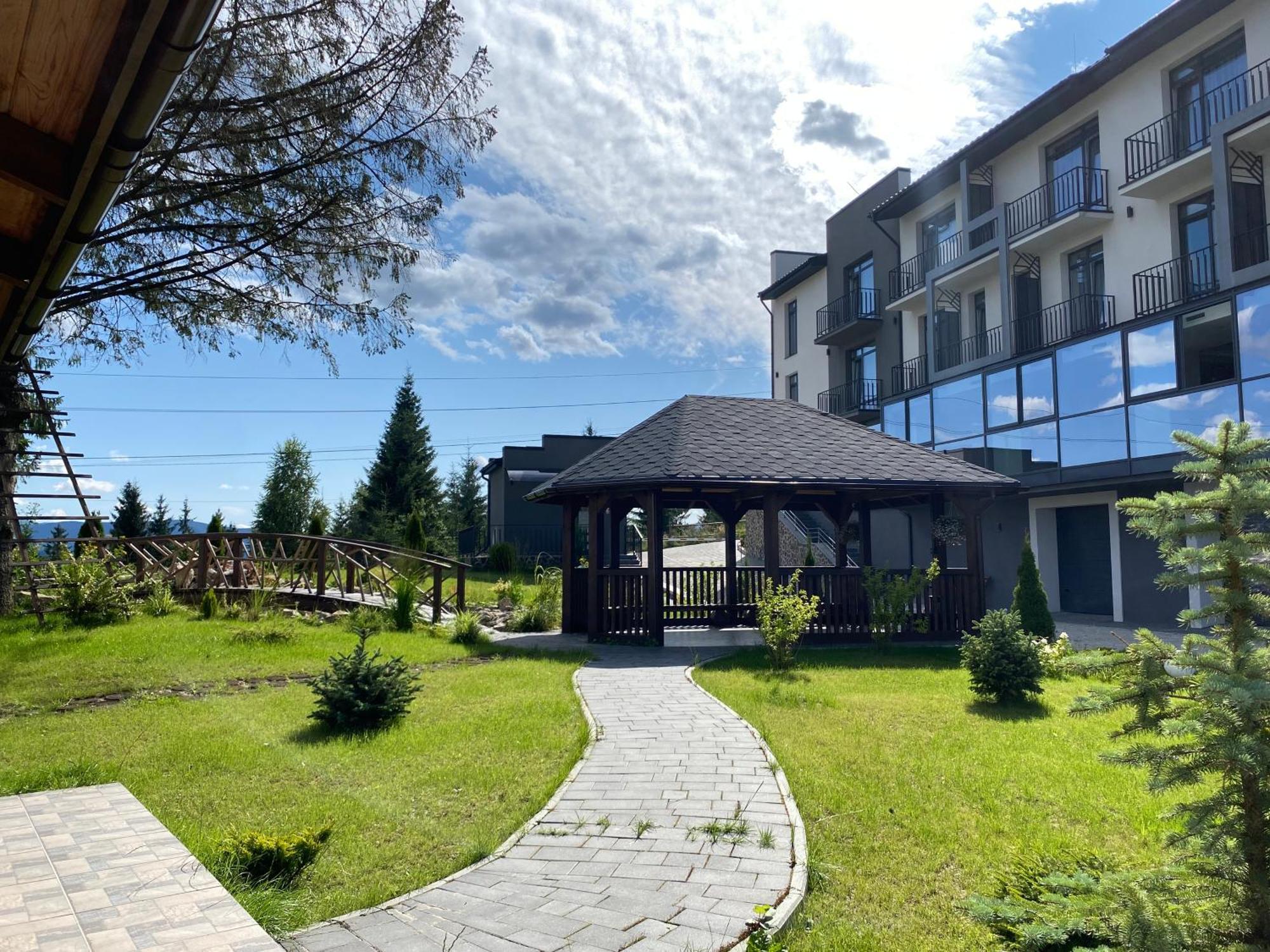 Гірський Континент Hotel Yablunytsya Exterior photo